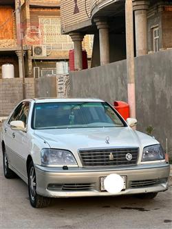 تۆیۆتا کراون